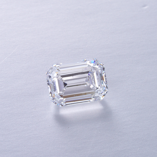 IGI Certificate Emerald Cut 1.0ct VS Lab Grown Diamond 